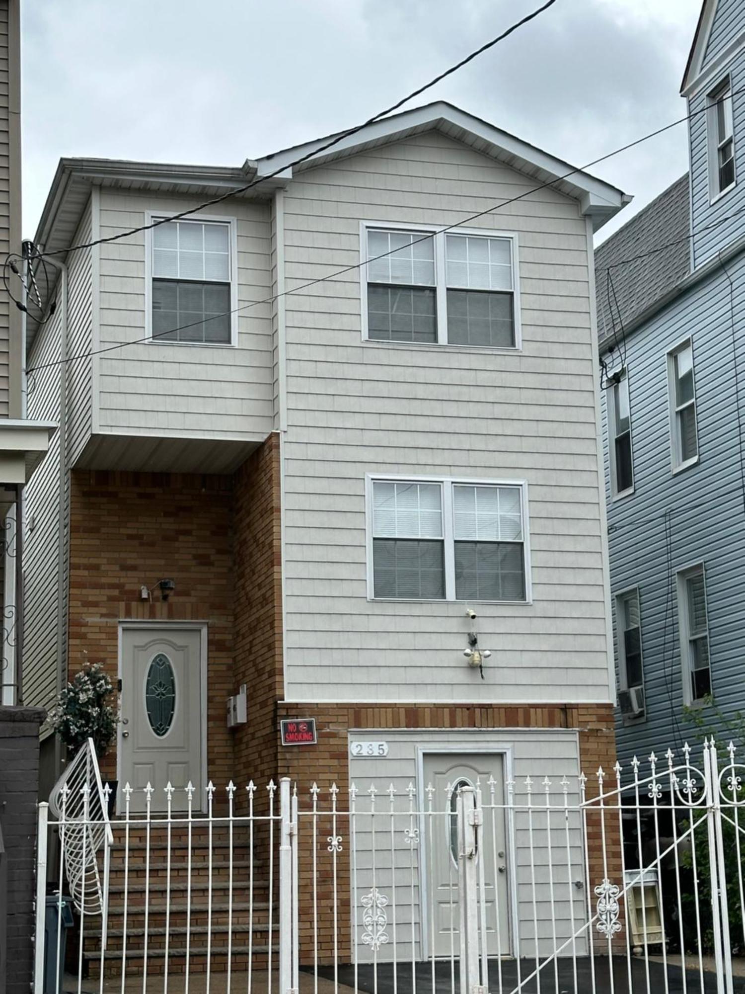 Fidelia Crystal Room, Queen Bed Minutes From Newark Liberty International Airport And Newark Penn Station Irvington Exterior foto
